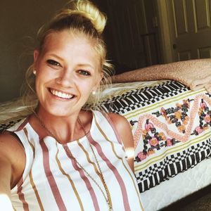 Meet your Posher, Abbie